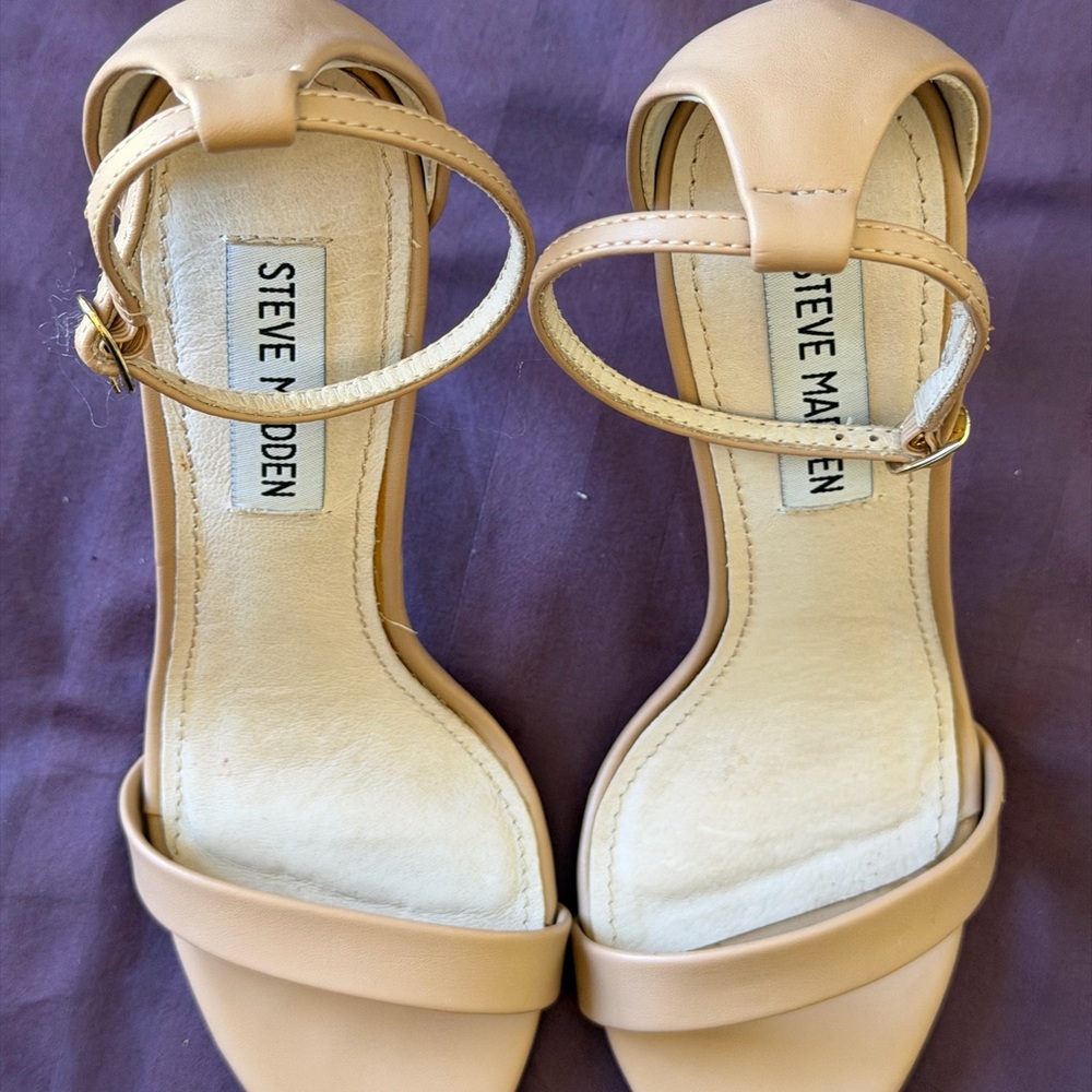 Steve Madden Beige Ankle-Strap Heeled Sandals - Picture 4 of 5